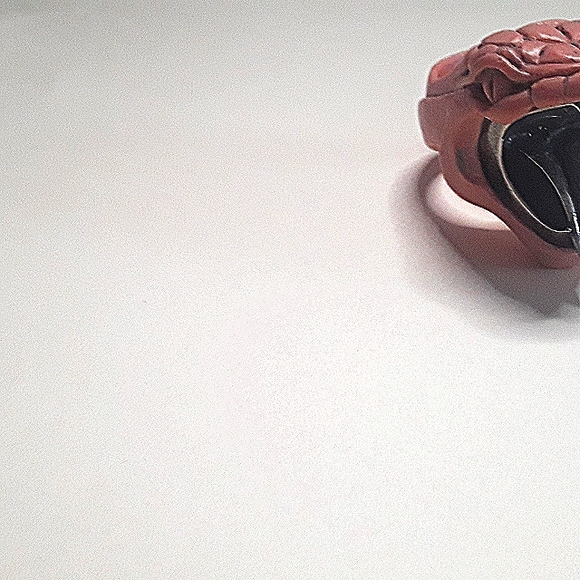 ONE OF A KIND HANDMADE SIZE MARBLE AND STERLING SILVER RING - Picture 5 of 8